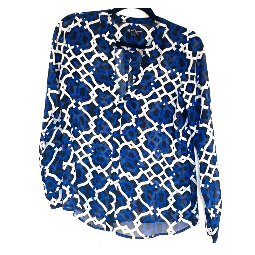 Long sleeve patterned shirt